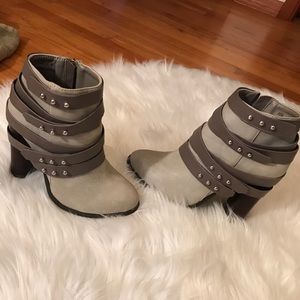 Gray dollhouse heels