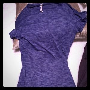 Lululemon workout shirt