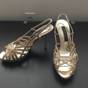 Nina Fonda gold glitter slingback pumps