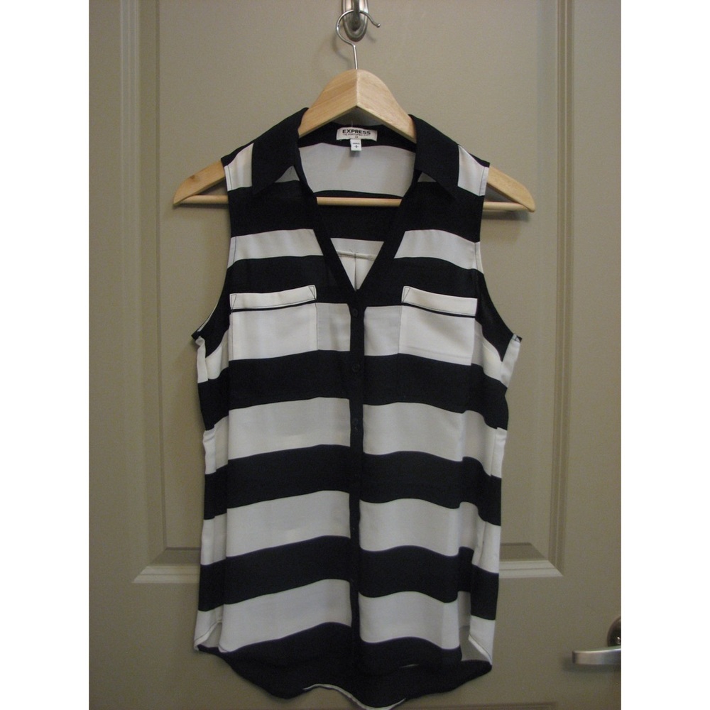 EXPRESS black and white stripe button down!