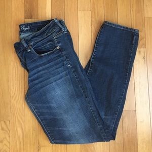 American Eagle Jeans. Beautiful Condition!