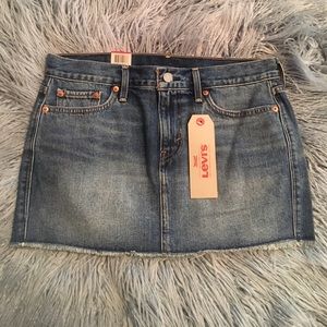 Levi's jean mini skirt