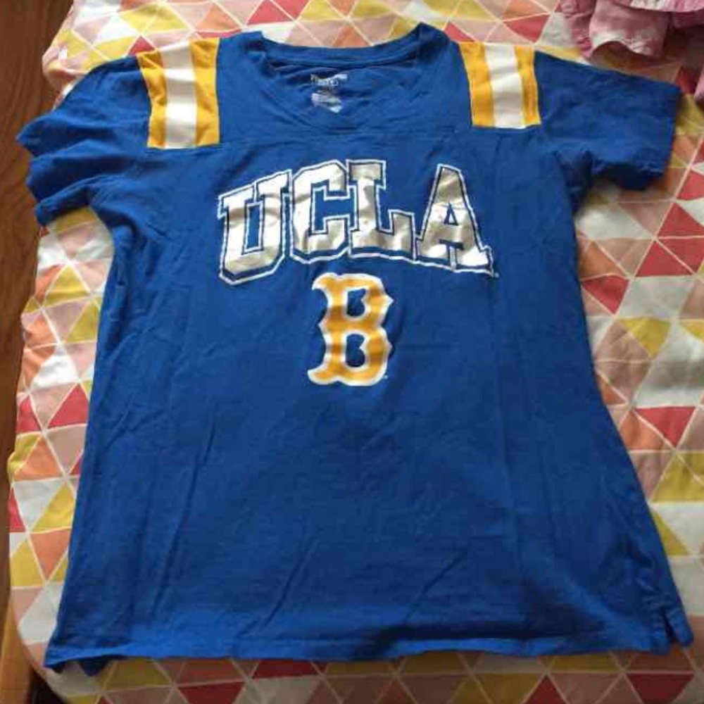UCLA Bruins Top