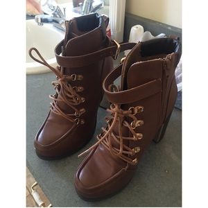 Torrid Size 9 Lace-Up Heeled Combat Boots