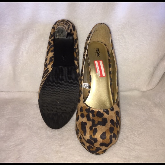Leopard pumps - Picture 2 of 2