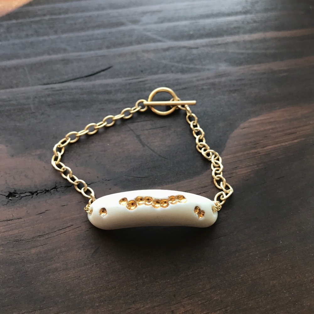 Ceramic gold spec bracelet