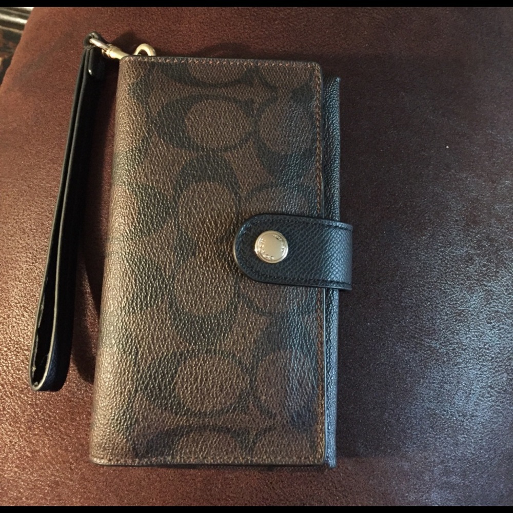 Authentic Coach wristlets CellPhone holder &Wallet