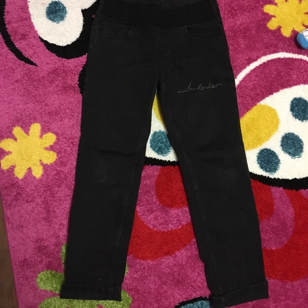 Maternity boyfriend style black jeans