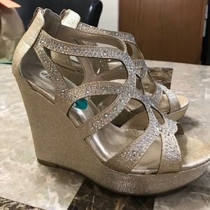 Doll house sparkle wedges