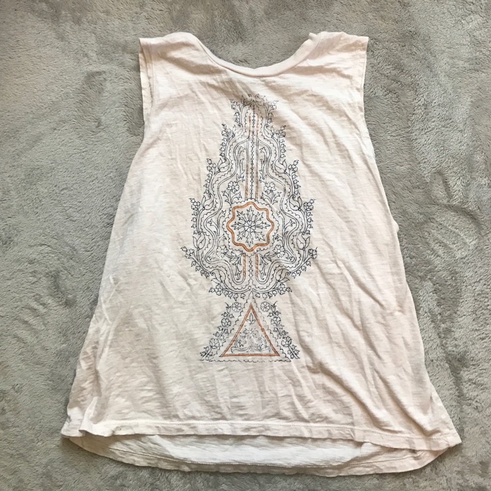Patterned Tank