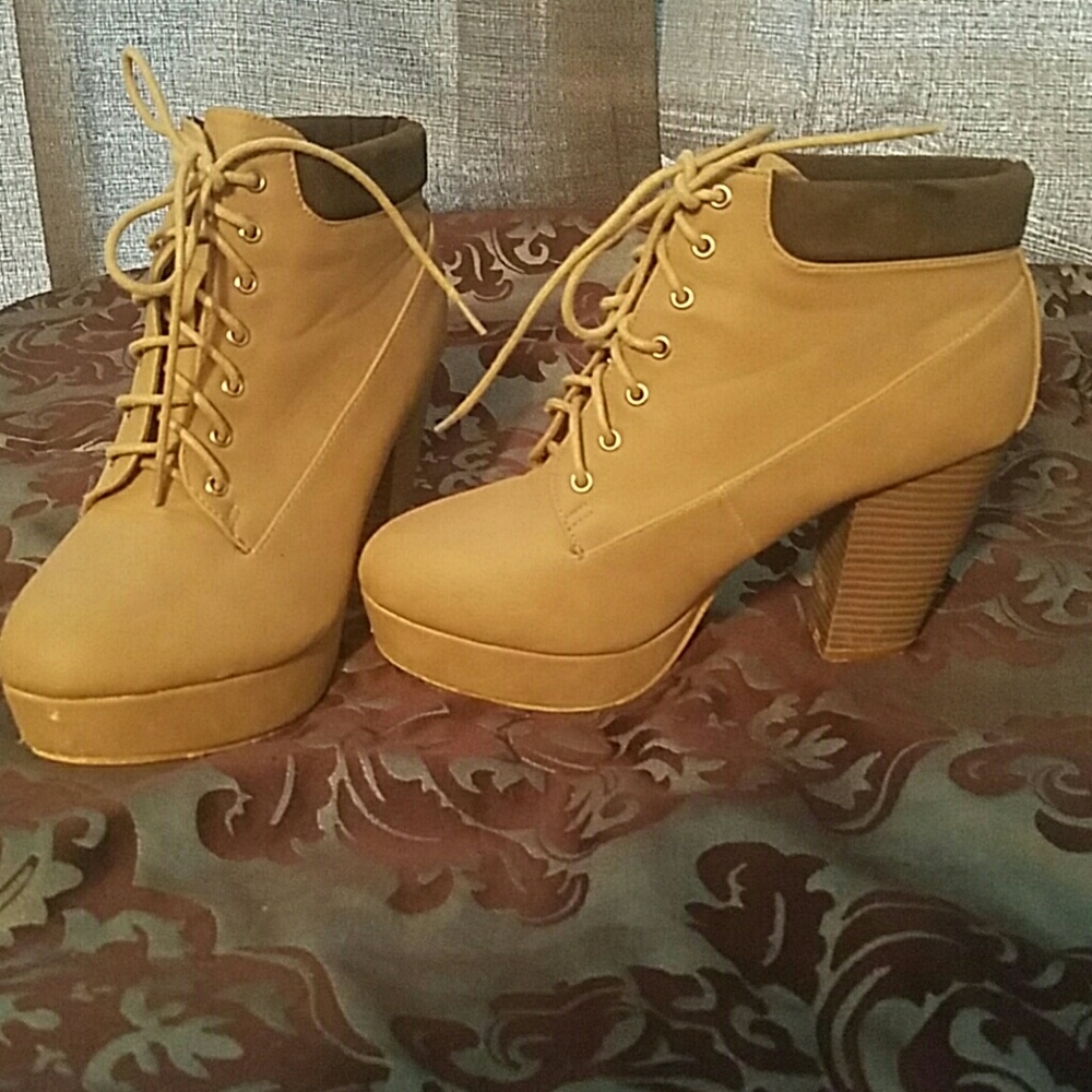 Forever combat boot heels