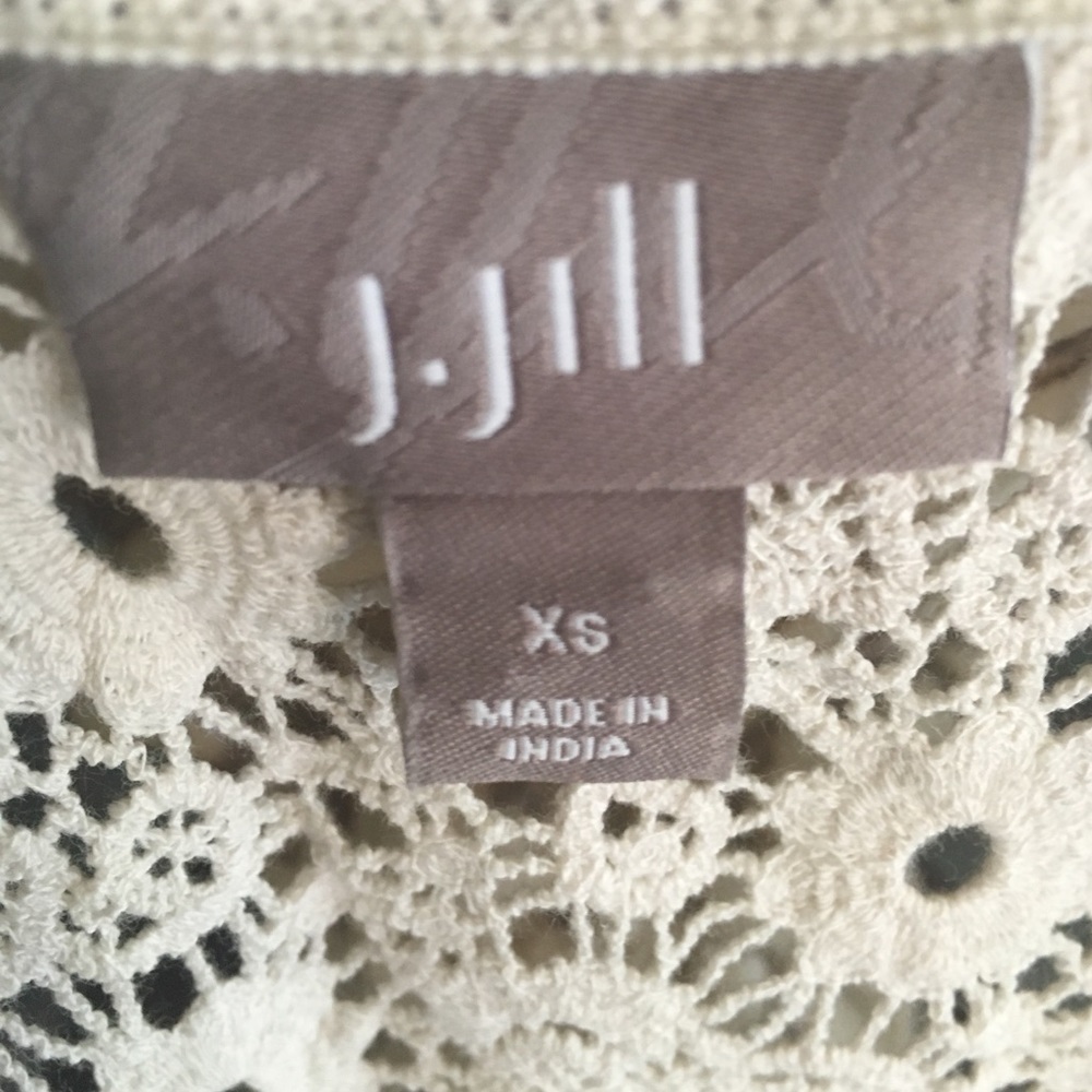 Top - Picture 2 of 3