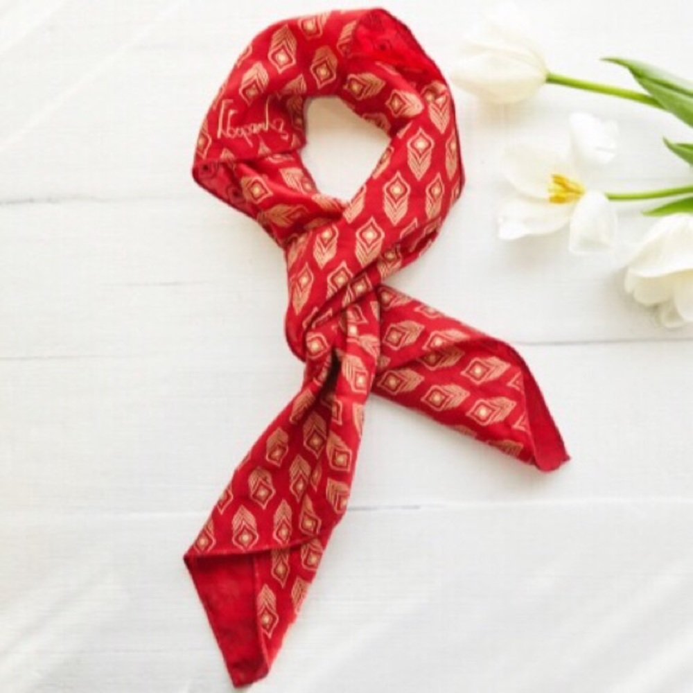 Exclusive Symbology scarf from RZ Box💜rare