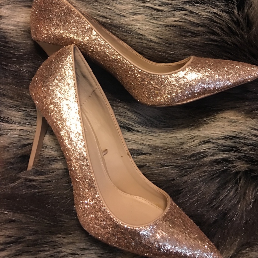 Gold glitter heels