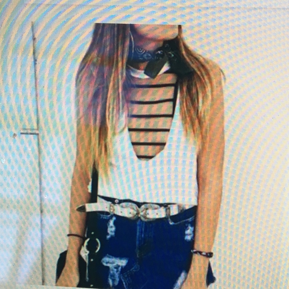 ISO: THIS TANK in any color! Deep V LF