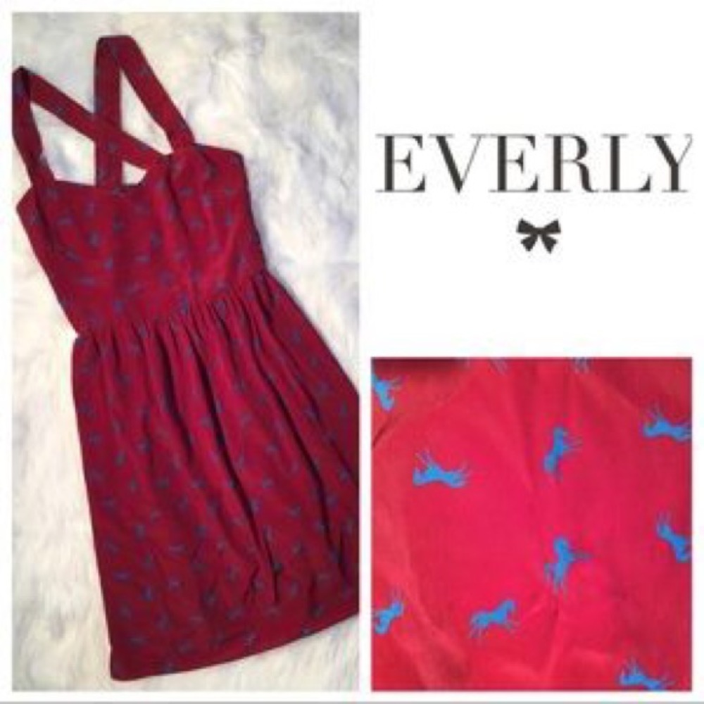 Everly crisscross burgundy dress 💃