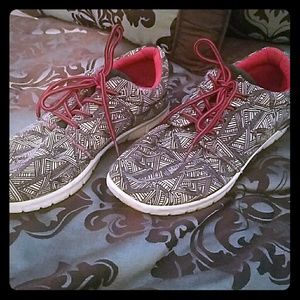 Womens shoes