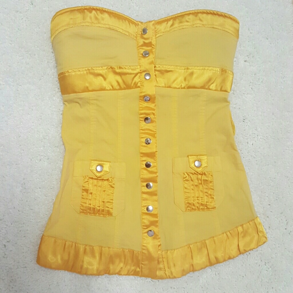 Yellow stretch top