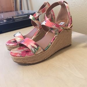 Steve Madden Wedges