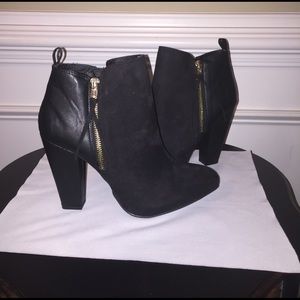 Sz. 9 women's booties 'NEW'