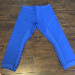 Lululemon Blue Capri ❤️👖