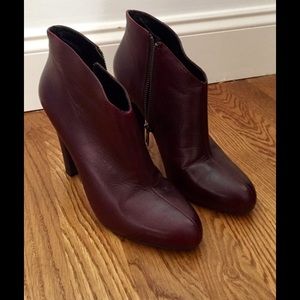Jessica Simpson burgundy booties