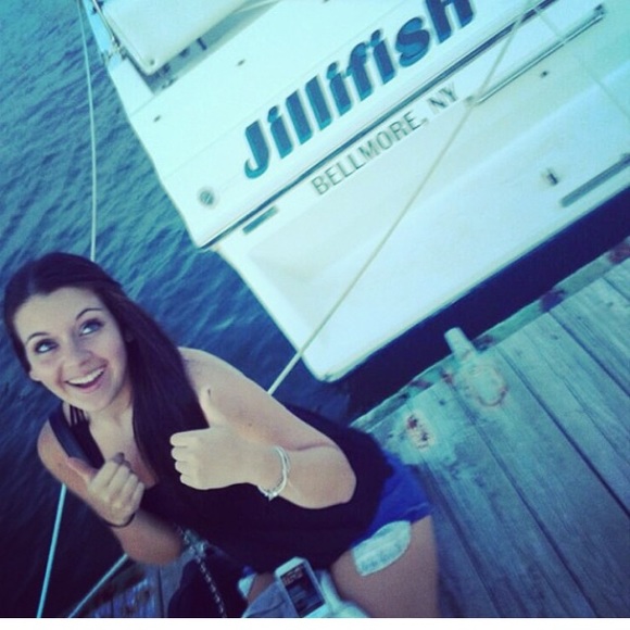 LAST DAY TO BUY FROM MY CLOSET - Picture 4 of 5