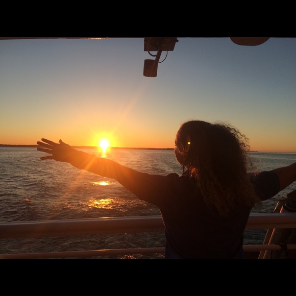 LAST DAY TO BUY FROM MY CLOSET - Picture 2 of 5