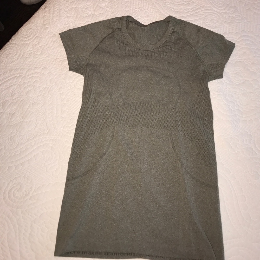 Lululemon Swiftly Tech Short Sleeve Shirt