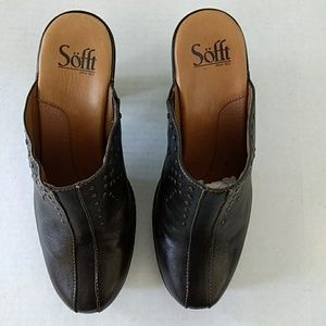 Softt Brown Leather Slides Mules Heels 7.5 M.