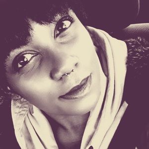 Meet your Posher, Briana