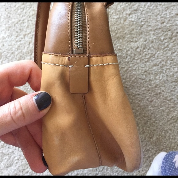 Prada - Picture 3 of 4