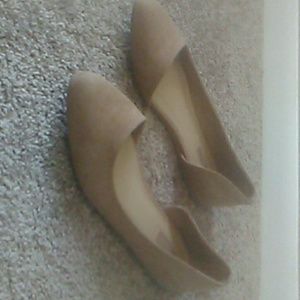 Nude Flats