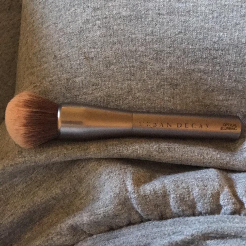 UD foundation brush!