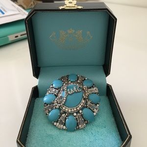 Juicy couture brooch