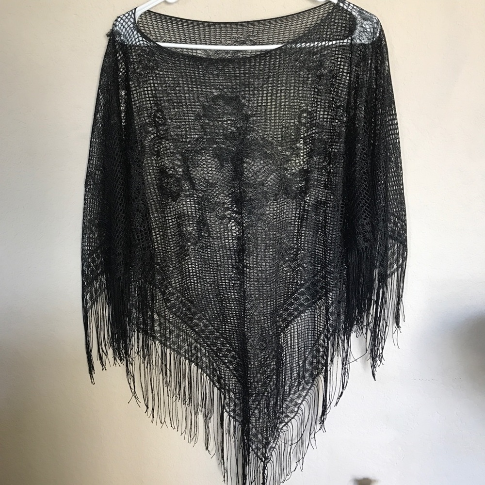Sheer and fringe poncho! - Picture 1 of 2