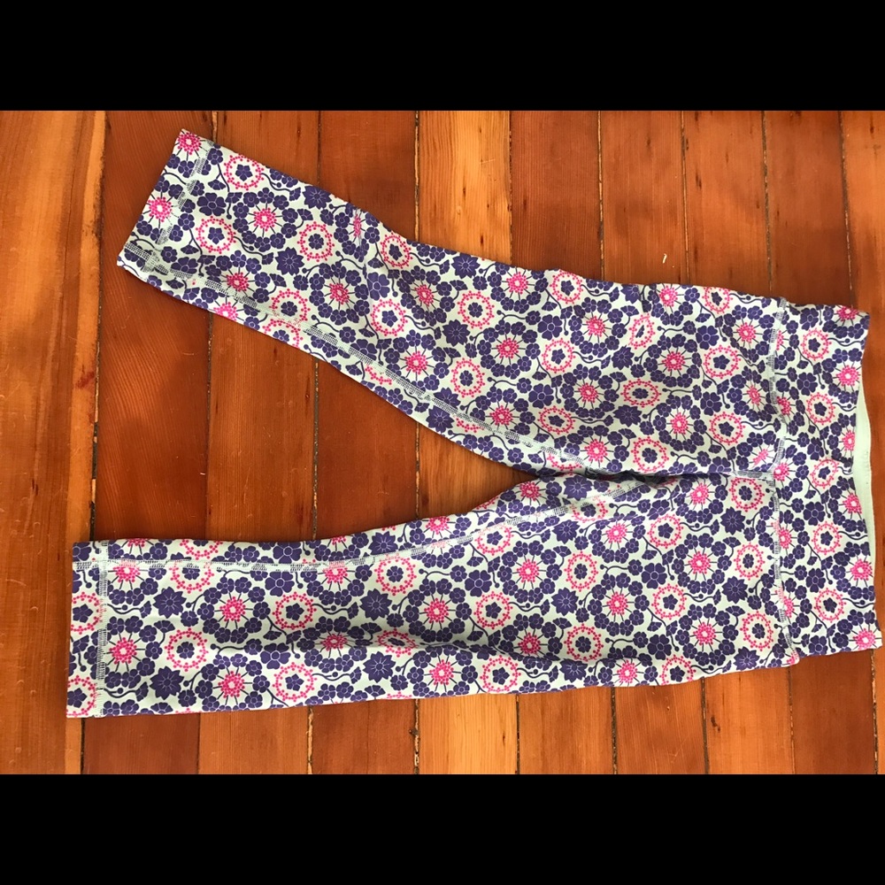 Lululemon 4 twiggy RARE