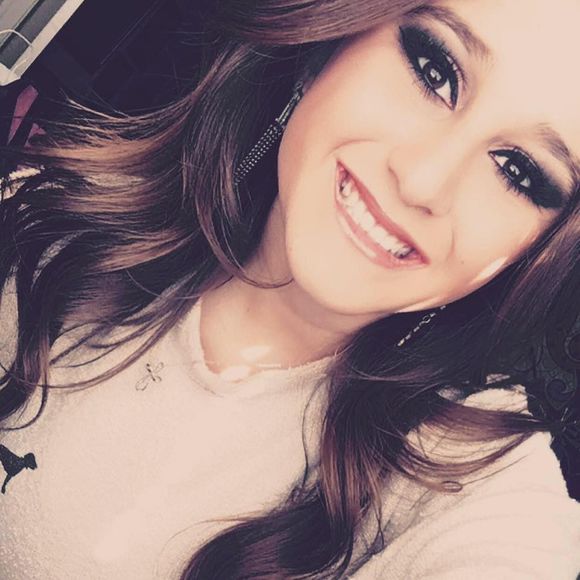 Meet your Posher, Paige - Picture 1 of 1