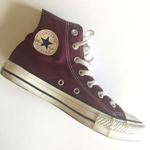 Maroon high top converse