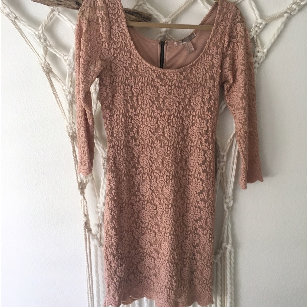 Blush pink lace form fitting dress