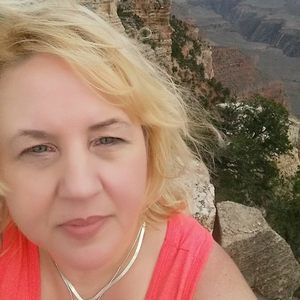 Meet your Posher, Christie