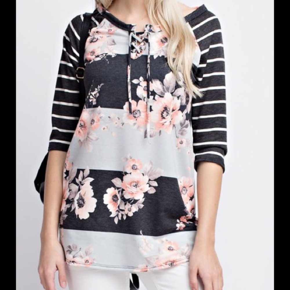 STRIPE & FLORAL TOP