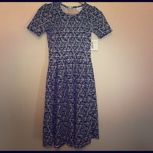 NWT Lularoe- Amelia