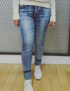 ● ROCK IT ● SOLD