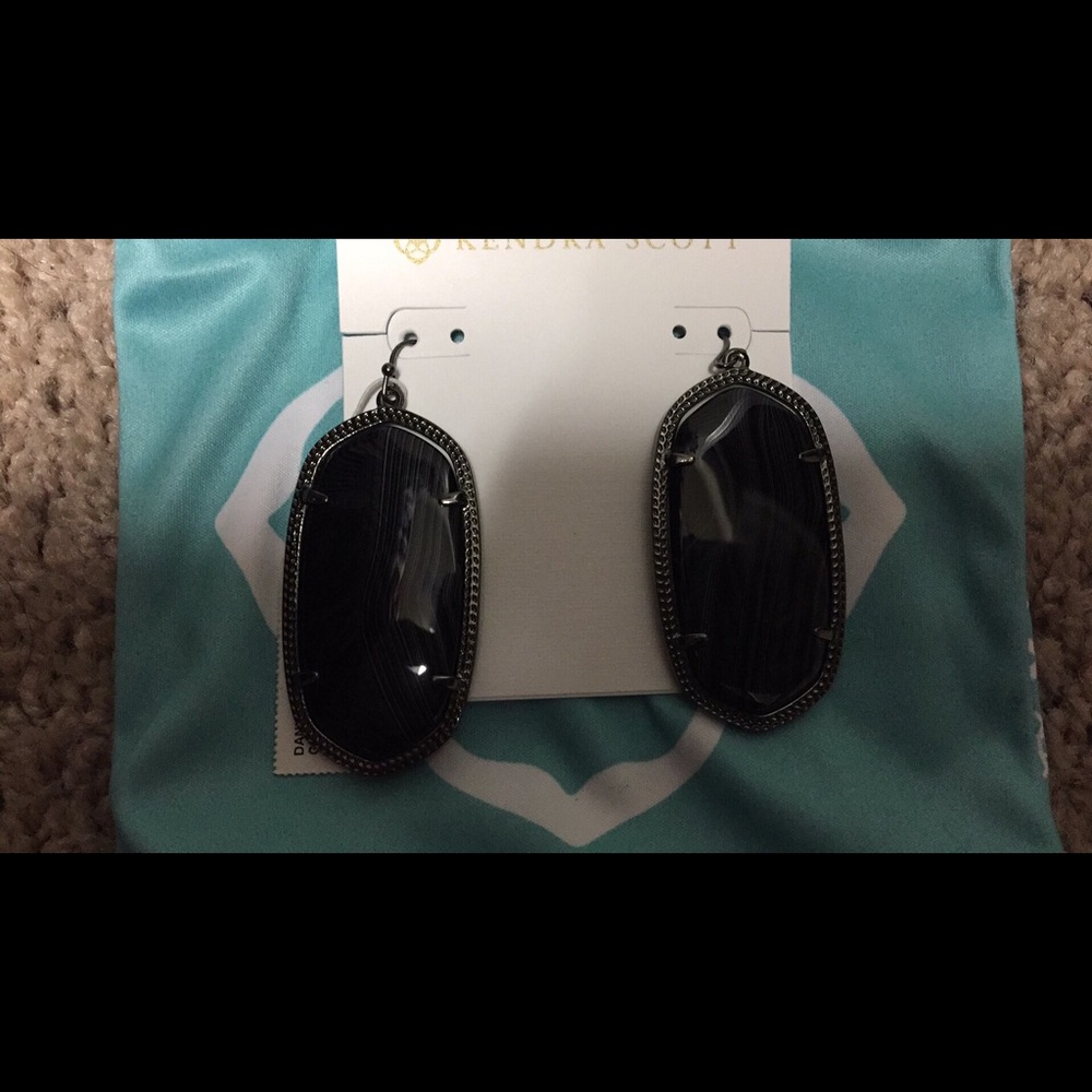 Kendra Scott black banded agate Danielle