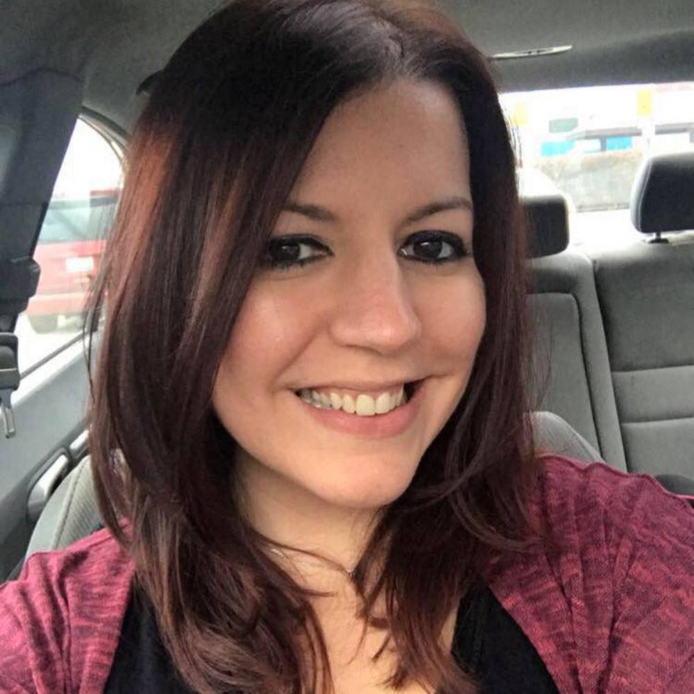 Meet your Posher, Alexis