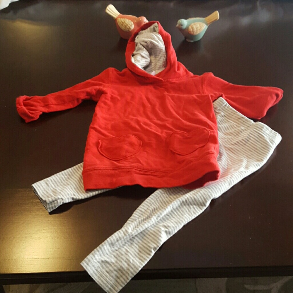 Carter's red hooded tunic and matching leggings