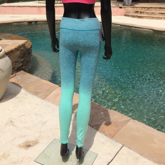 SOLD OUT - Picture 6 of 6