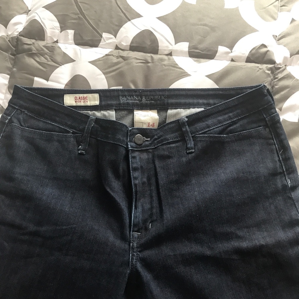 Banana Republic classic wide leg jean.