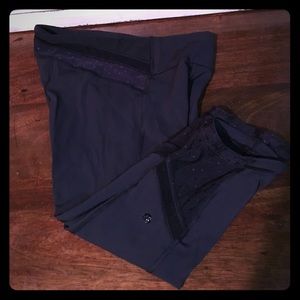 Best detail on these compression workout pants